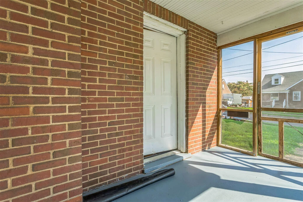 3812 Sunrise AVE - Photo 15