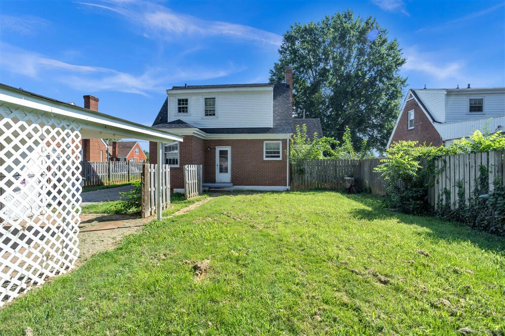 3812 Sunrise AVE - Photo 17