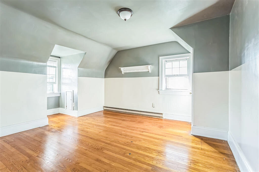 3812 Sunrise AVE - Photo 3
