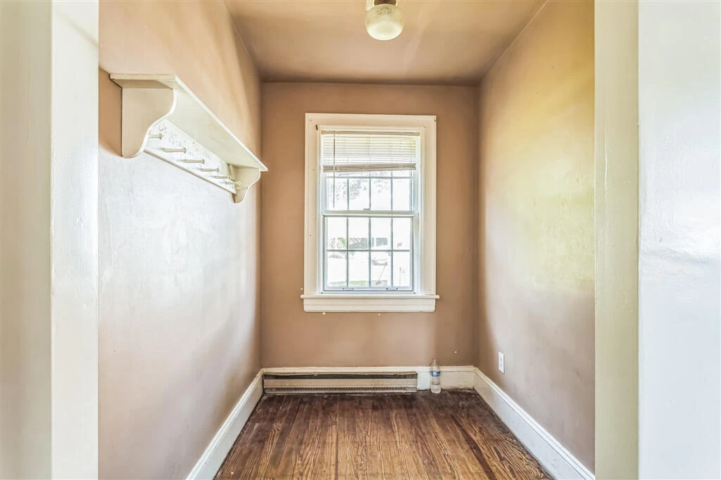 3812 Sunrise AVE - Photo 8