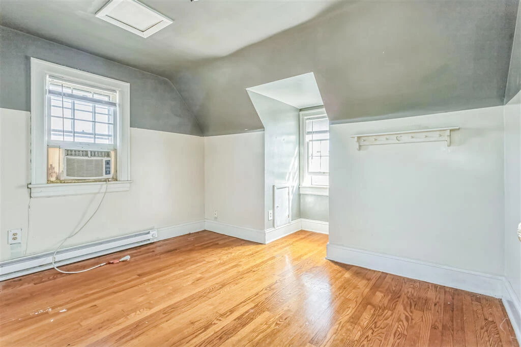 3812 Sunrise AVE - Photo 9