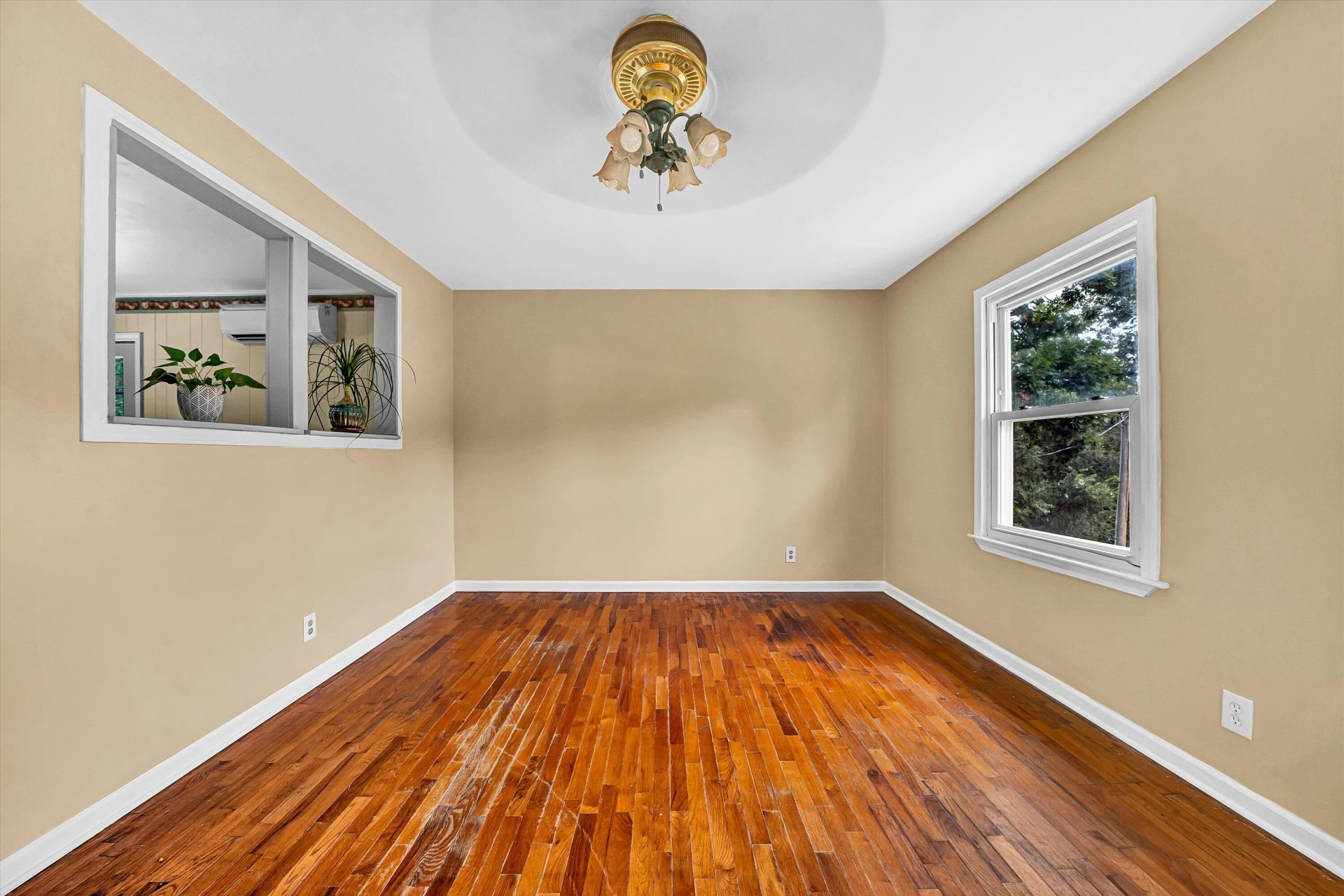 585 Trail DR - Photo 5