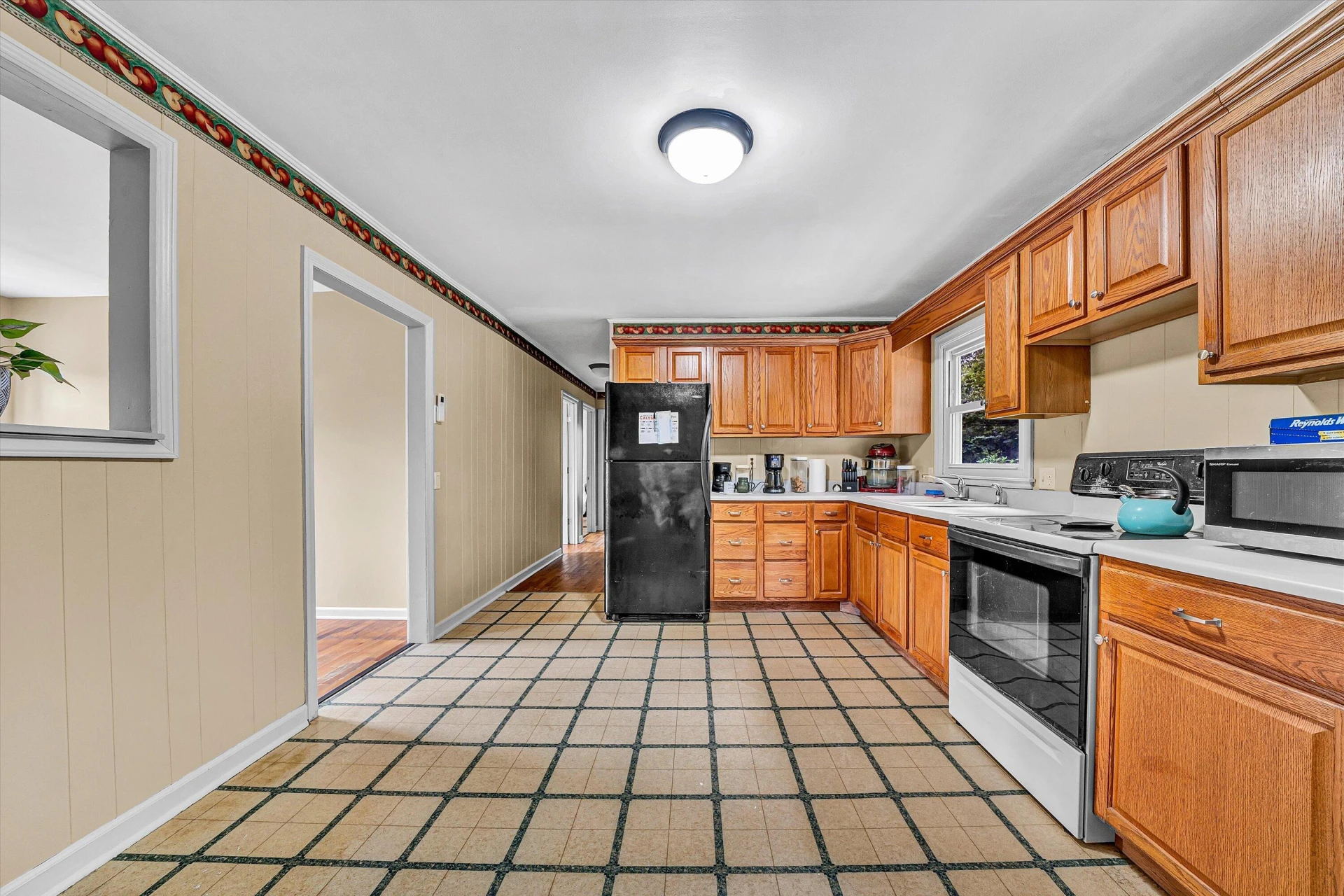 585 Trail DR - Photo 7