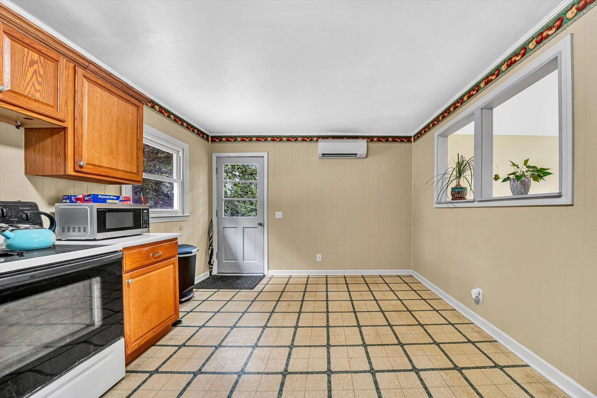 585 Trail DR - Photo 9
