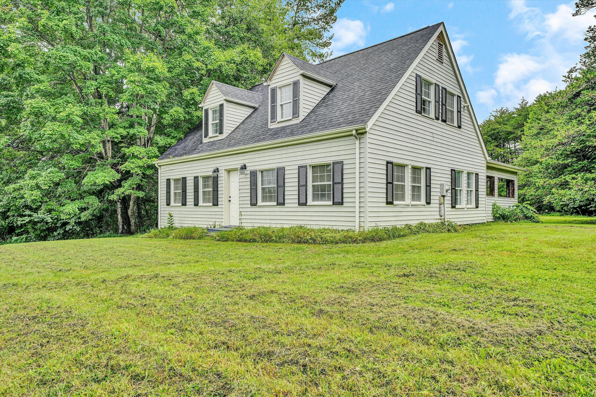 5075 Snow Creek RD - Photo 3