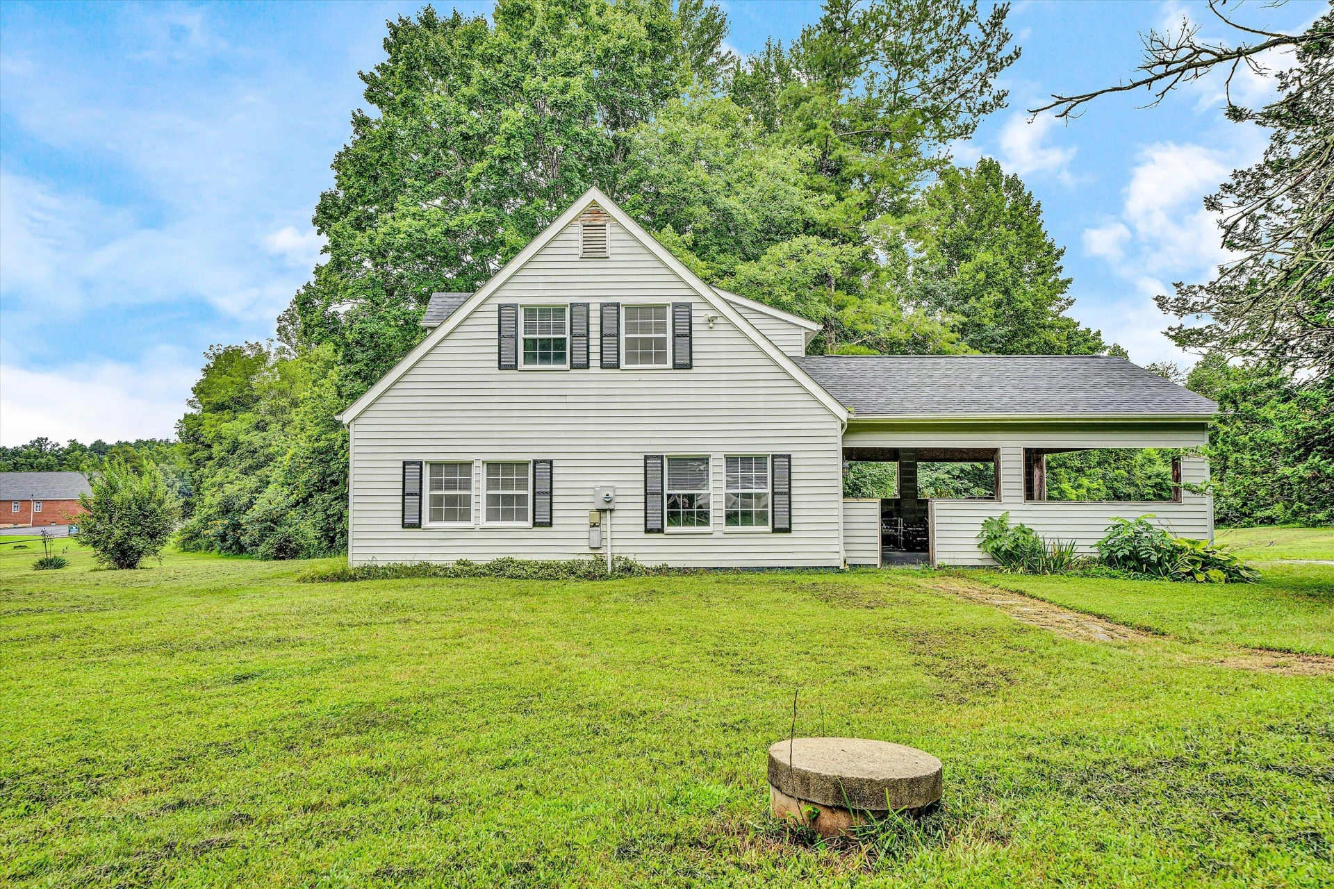 5075 Snow Creek RD - Photo 5