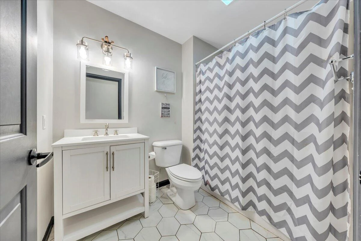 709 Forest Lawn DR - Photo 23