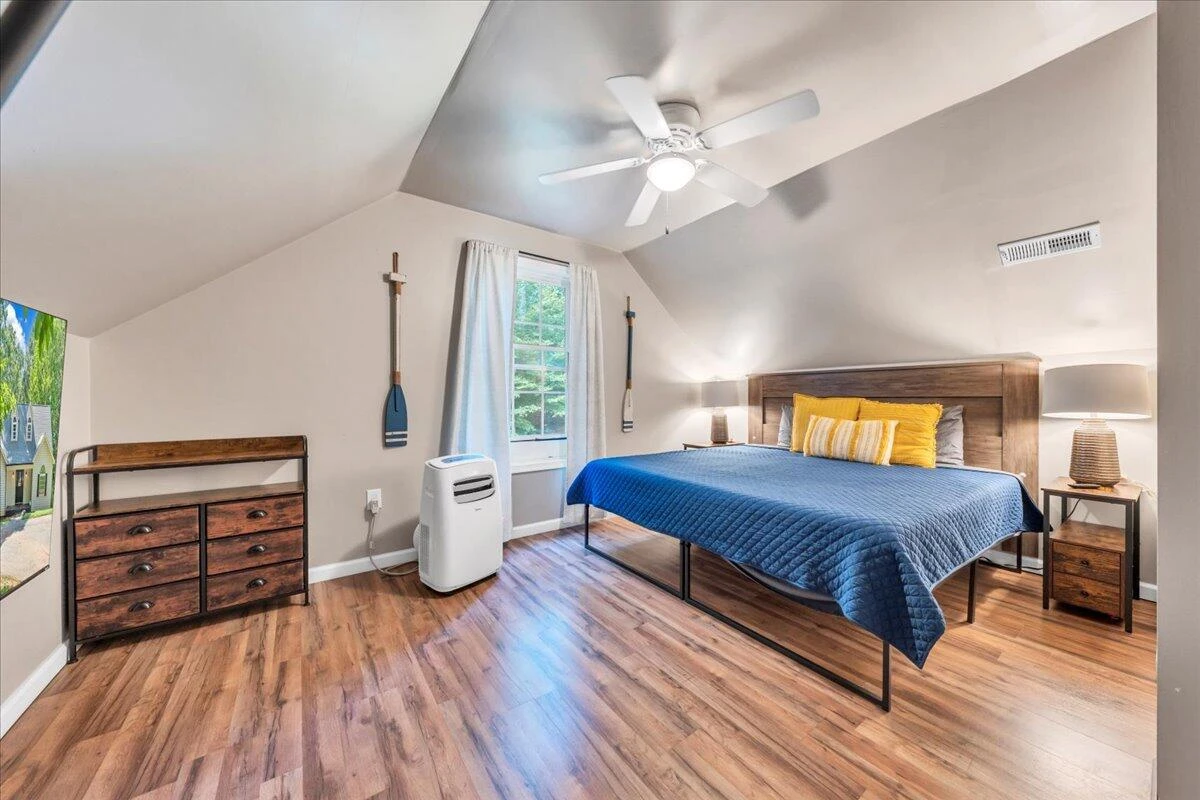 709 Forest Lawn DR - Photo 24