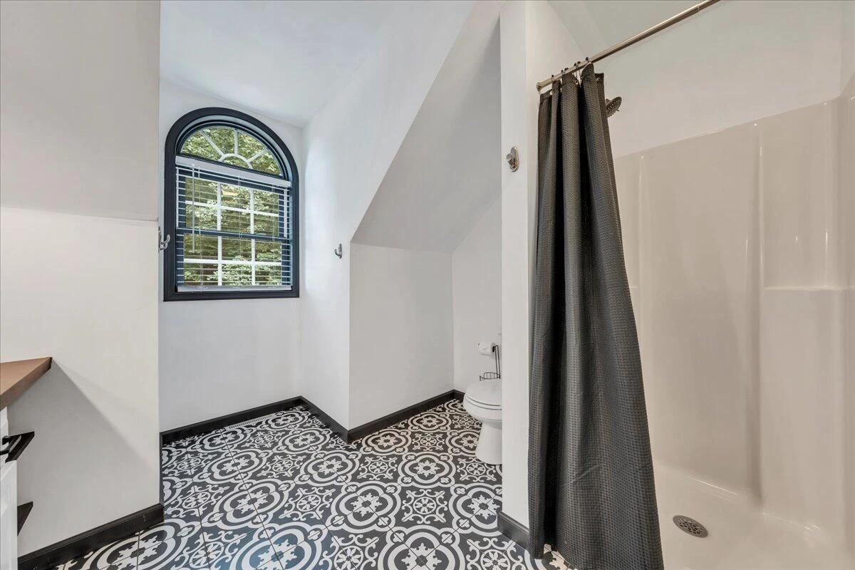 709 Forest Lawn DR - Photo 27