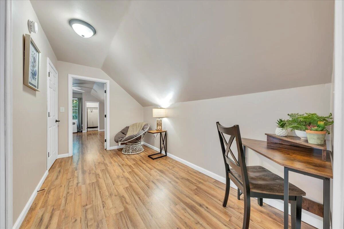 709 Forest Lawn DR - Photo 28