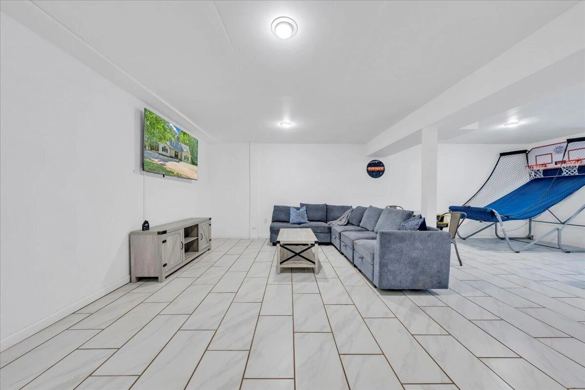709 Forest Lawn DR - Photo 31