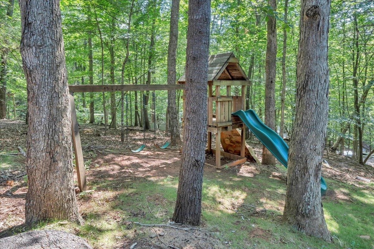 709 Forest Lawn DR - Photo 44