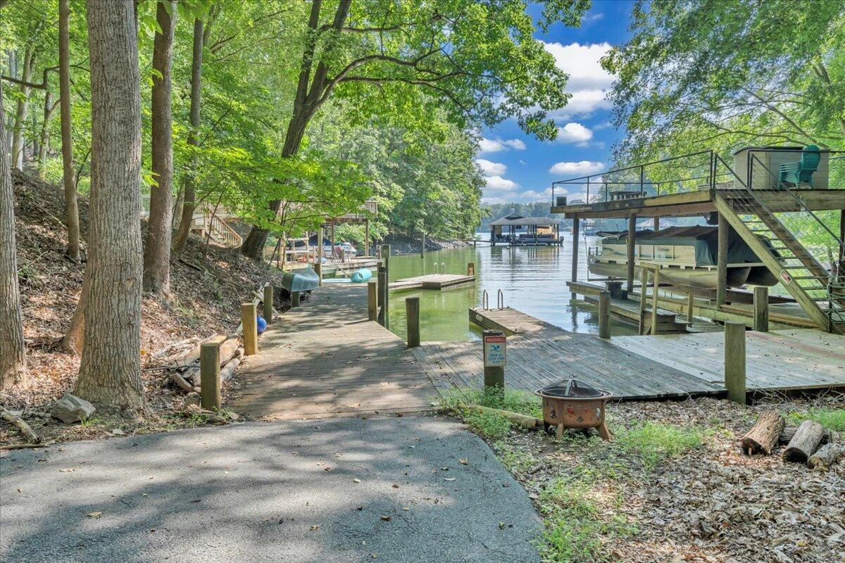 709 Forest Lawn DR - Photo 51
