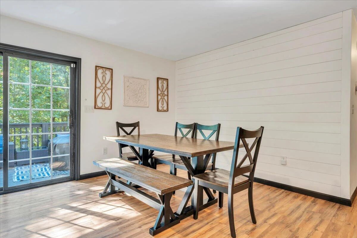 709 Forest Lawn DR - Photo 12
