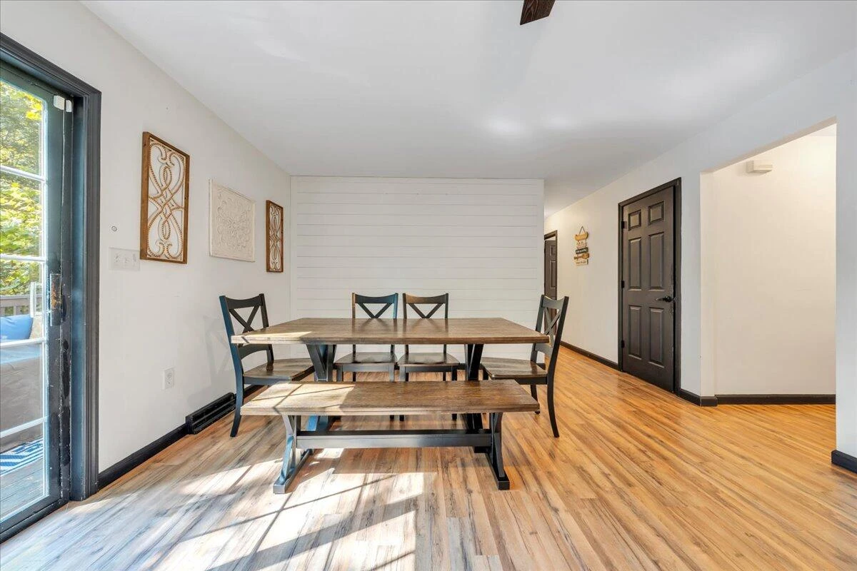 709 Forest Lawn DR - Photo 13
