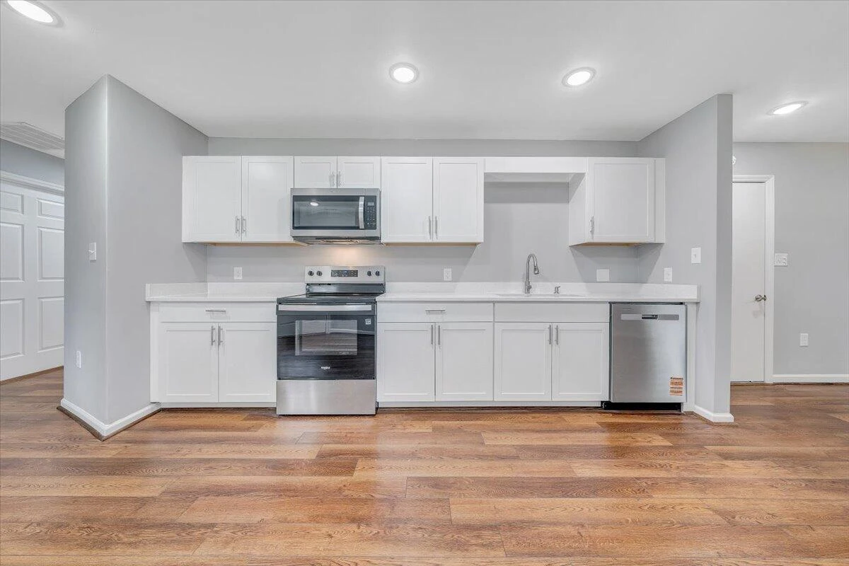 3409 Preston AVE - Photo 11