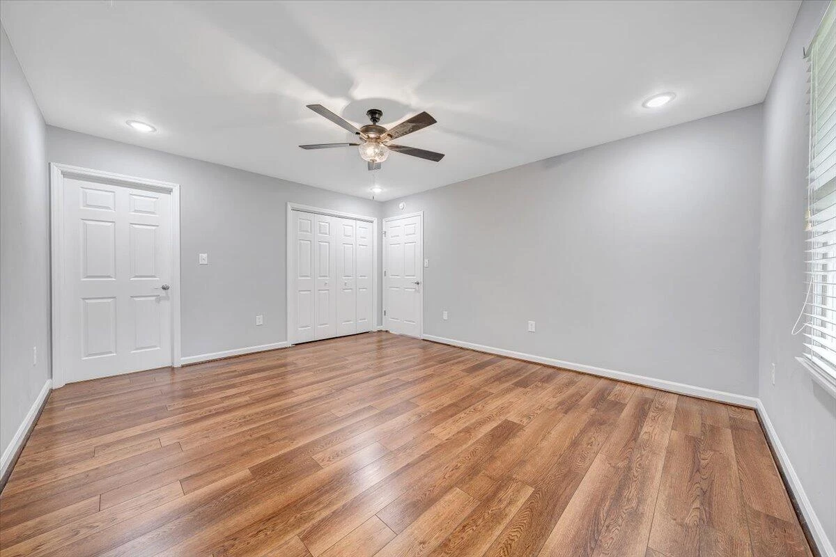 3409 Preston AVE - Photo 18