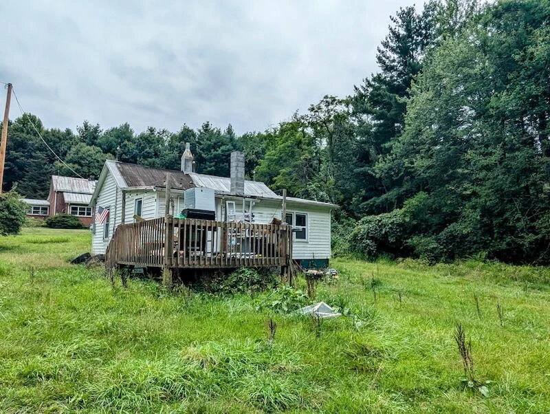 737 Agnes LN - Photo 14