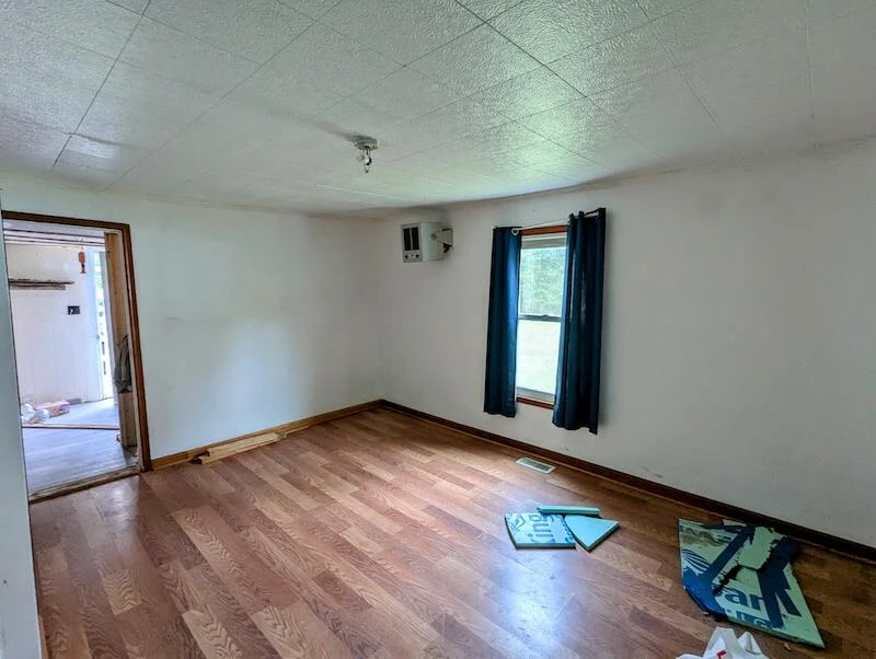 737 Agnes LN - Photo 6