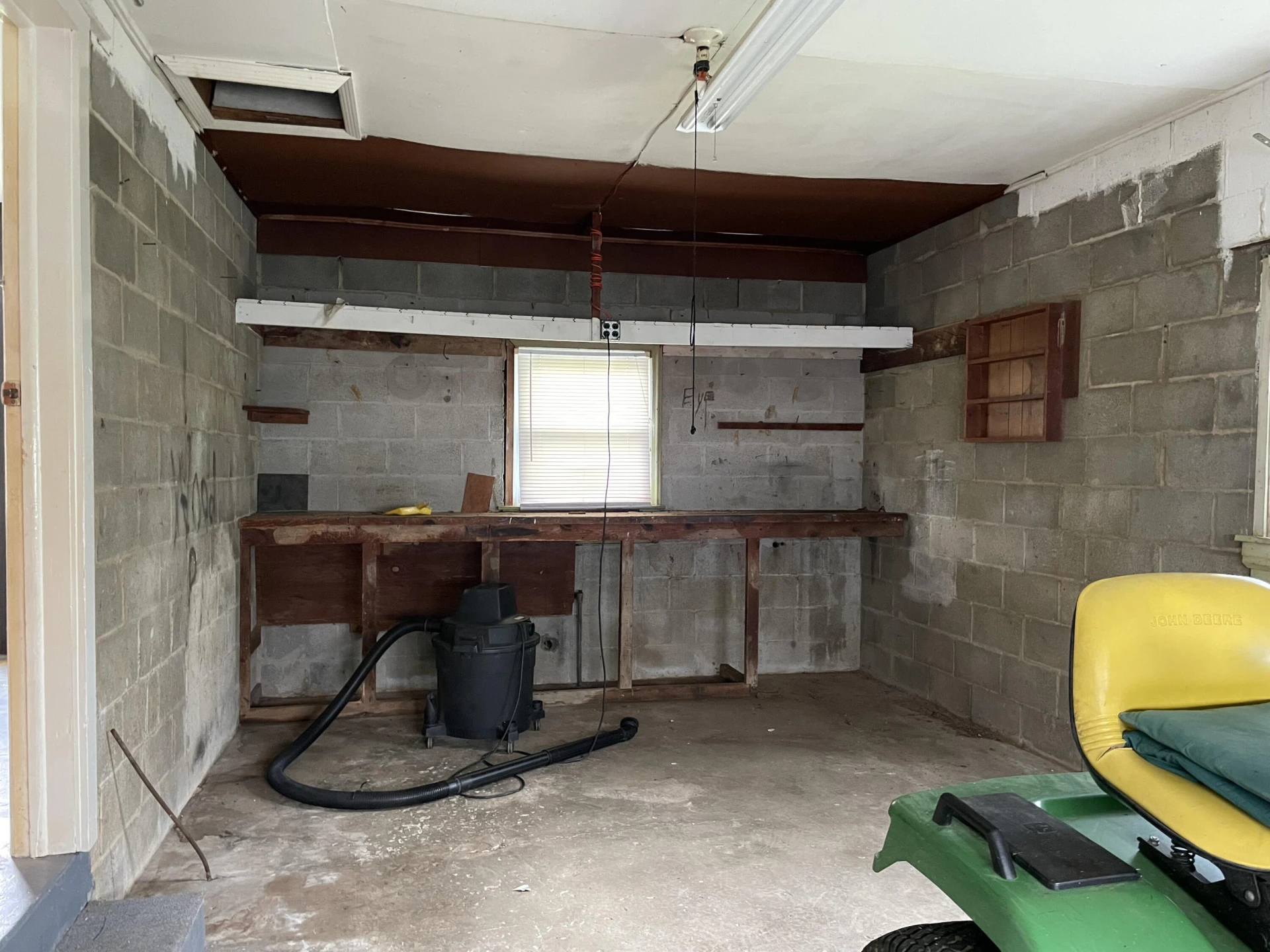 130 Derek DR - Photo 33