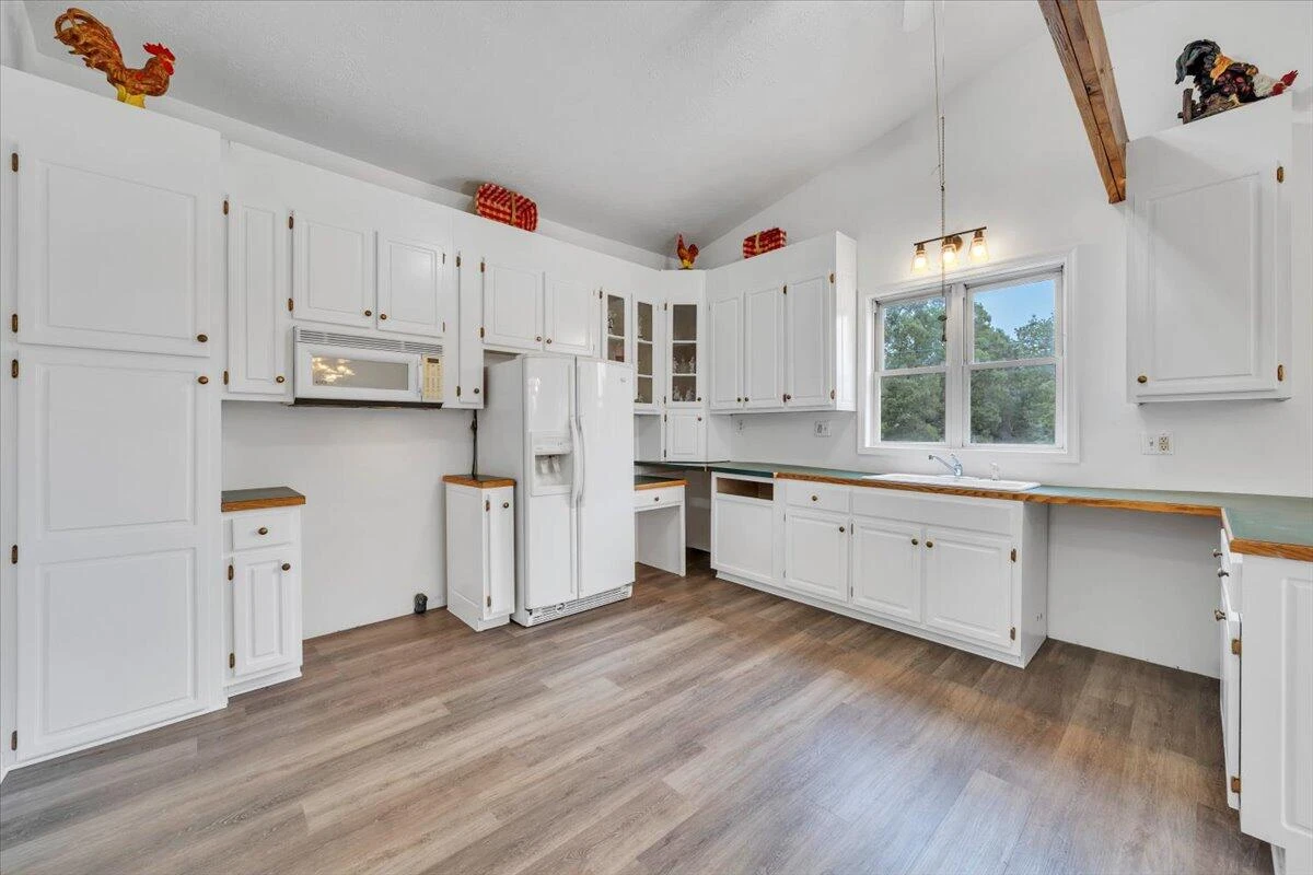 25 Dixie DR - Photo 14