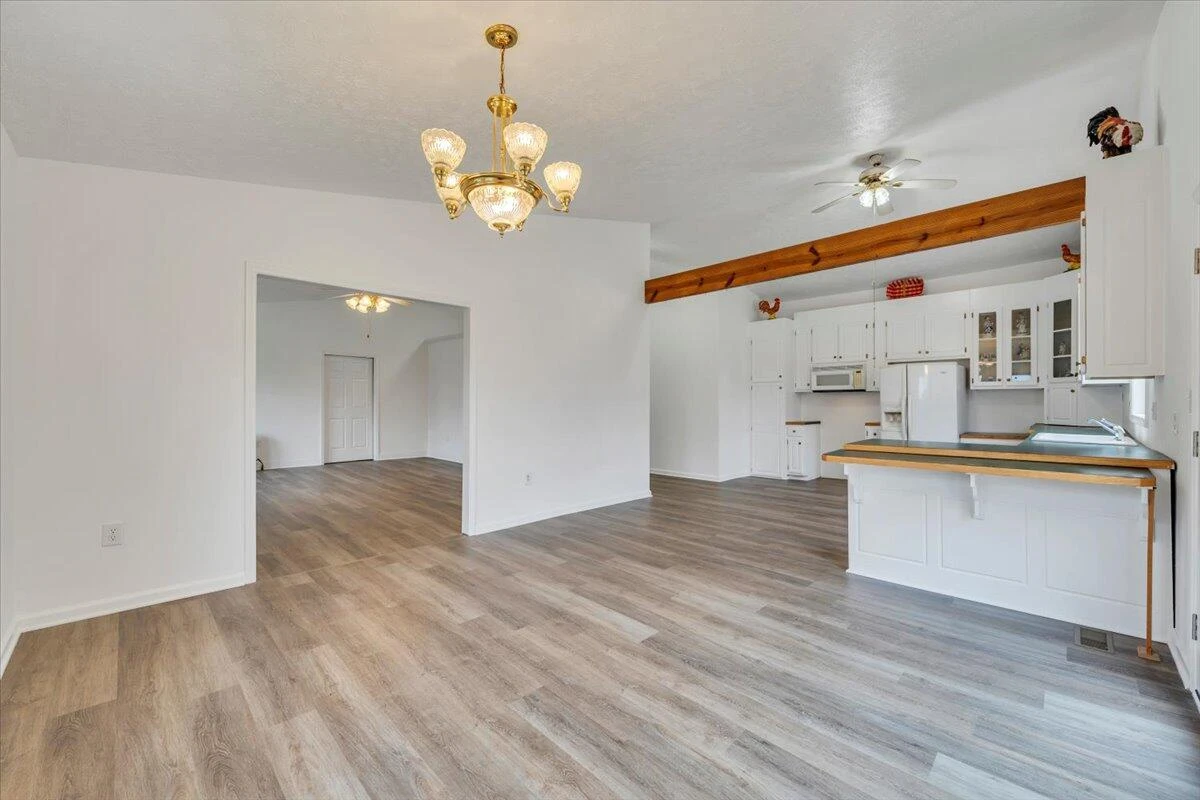 25 Dixie DR - Photo 18