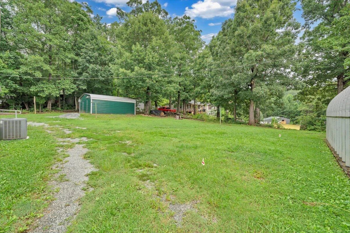 25 Dixie DR - Photo 26