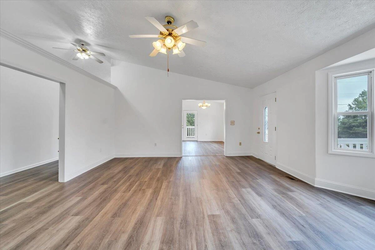 25 Dixie DR - Photo 9