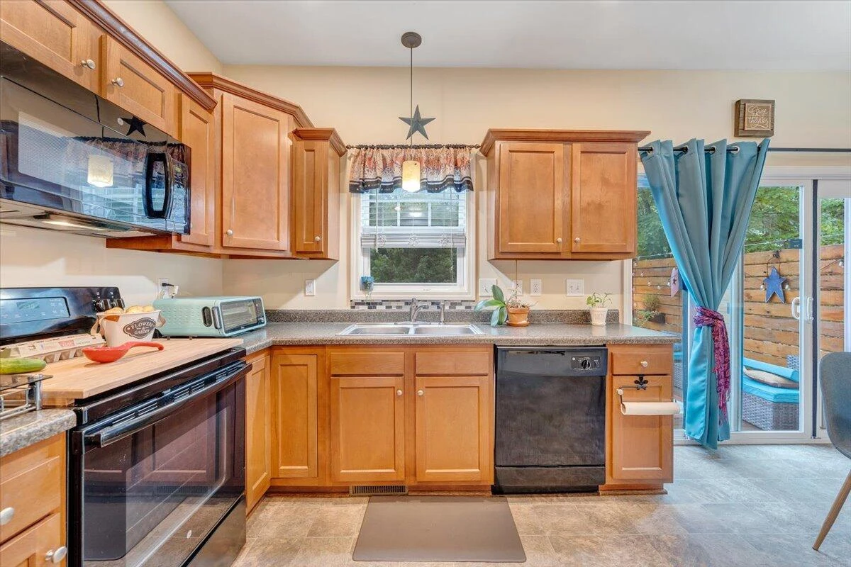 2632 Bandy RD - Photo 11