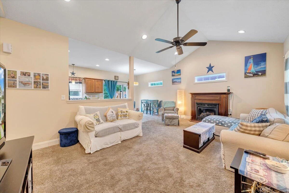 2632 Bandy RD - Photo 2