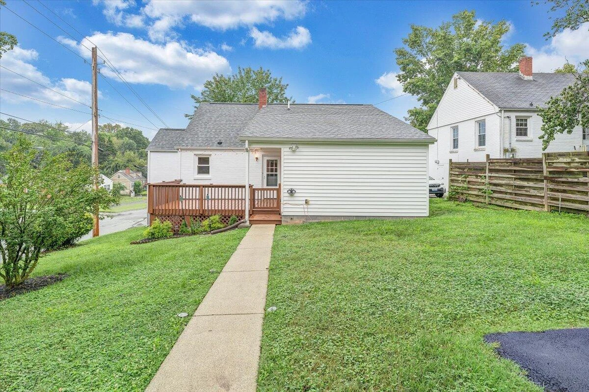 2603 Fairway DR - Photo 5