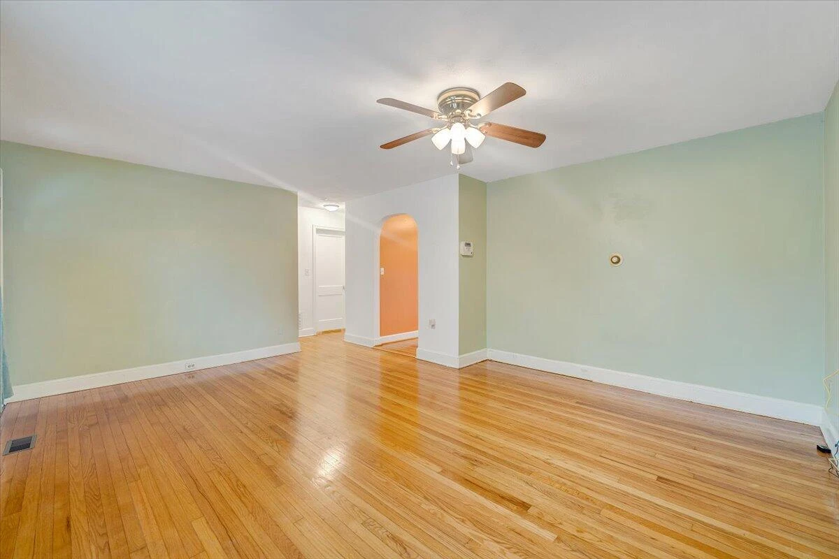 2603 Fairway DR - Photo 9