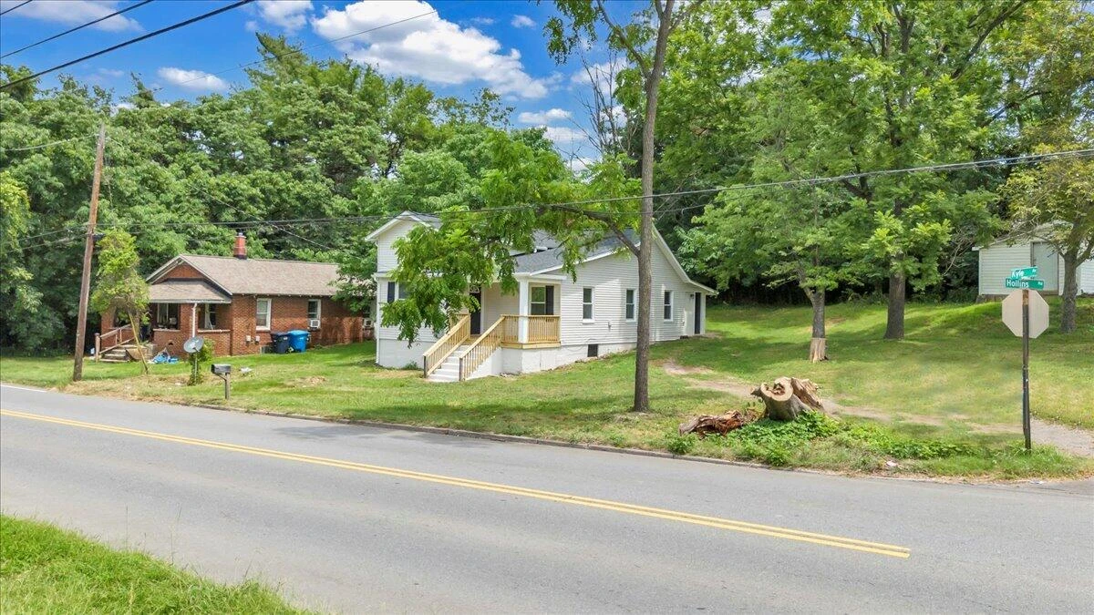 2107 Hollins RD - Photo 35