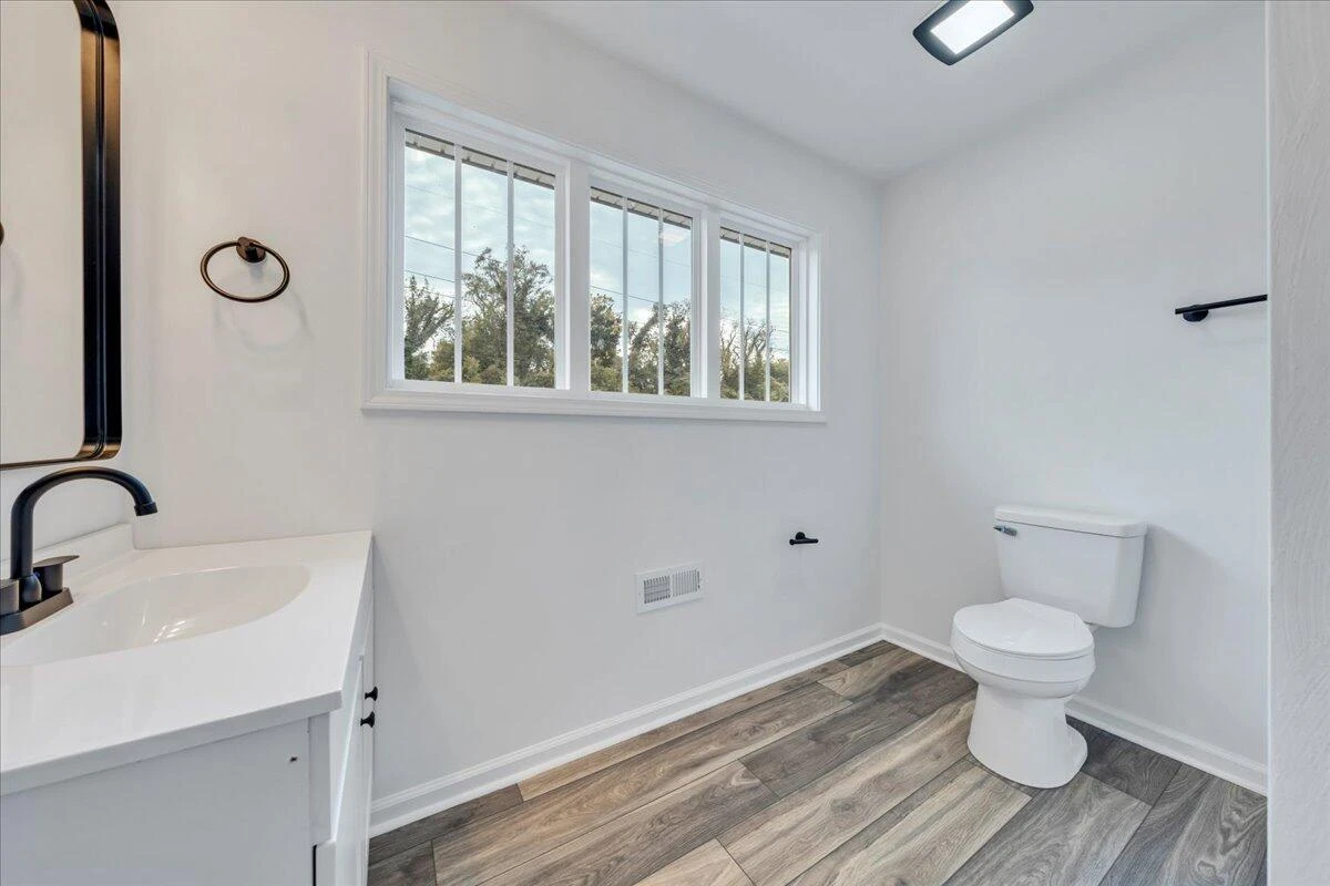 215 Harrison AVE - Photo 20