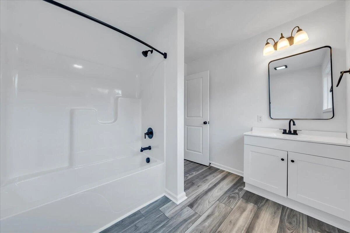 215 Harrison AVE - Photo 22