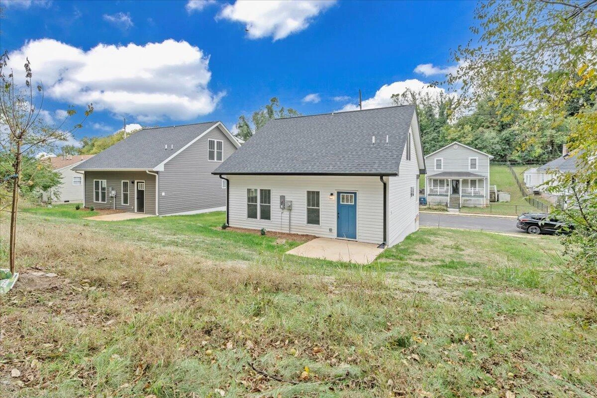 215 Harrison AVE - Photo 29