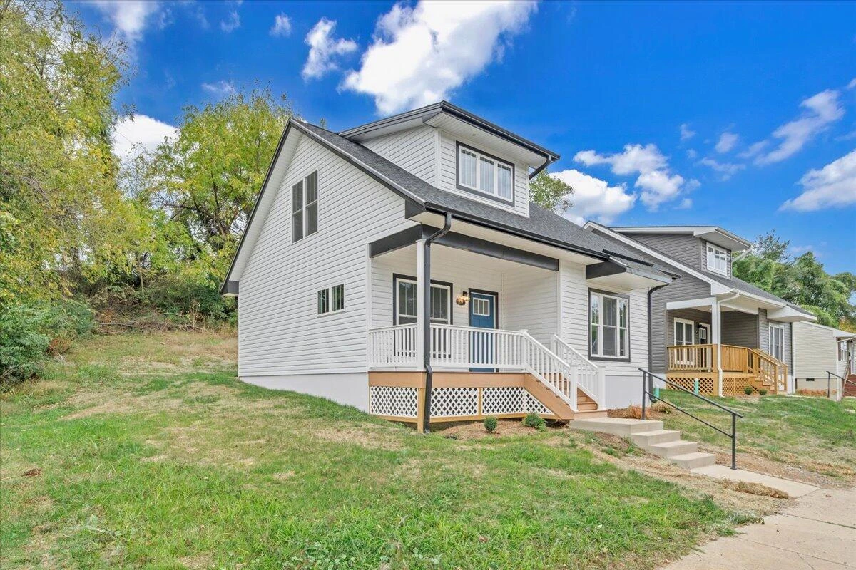 215 Harrison AVE - Photo 35