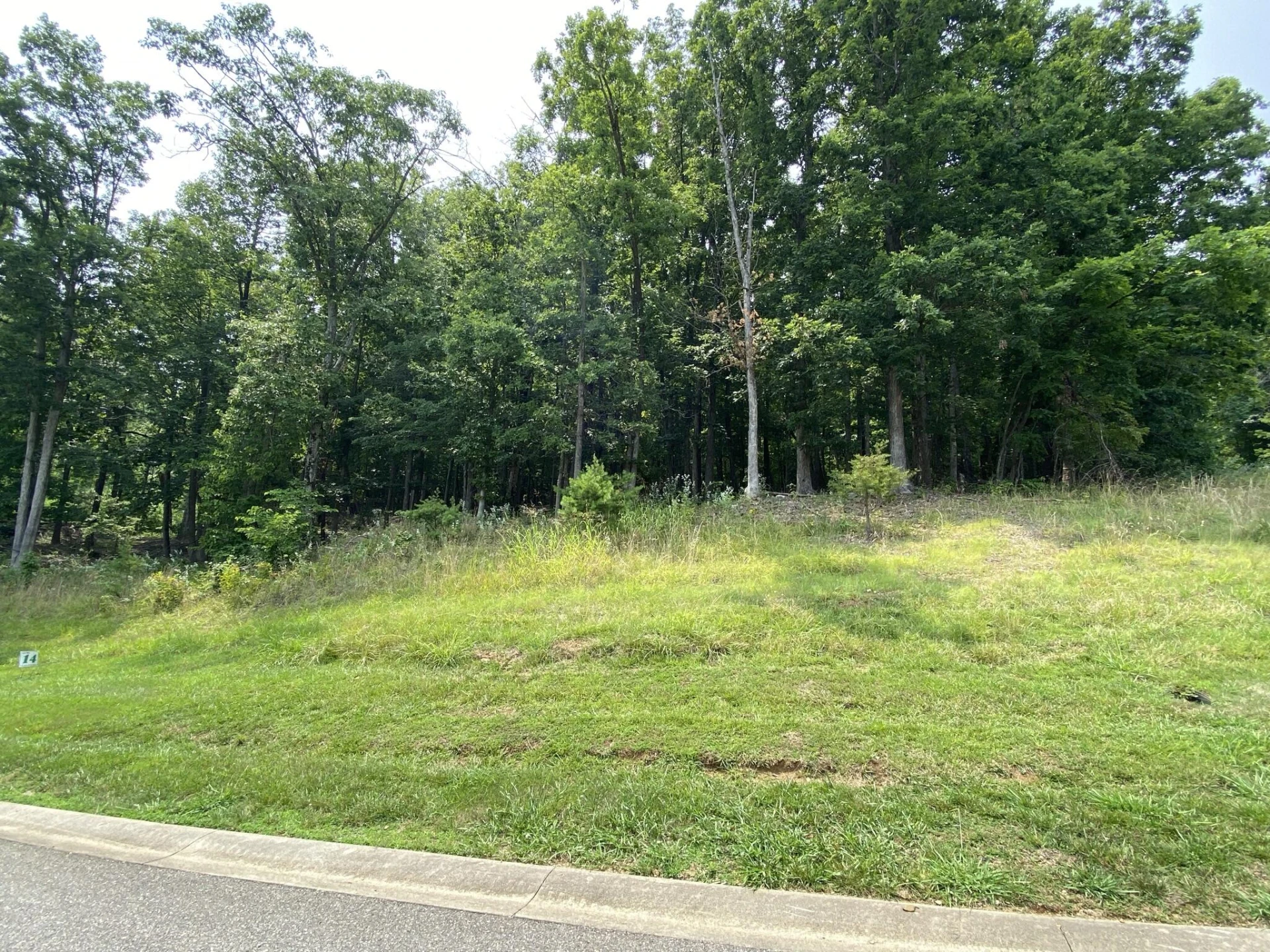 LOT 14 SUMMIT DR
