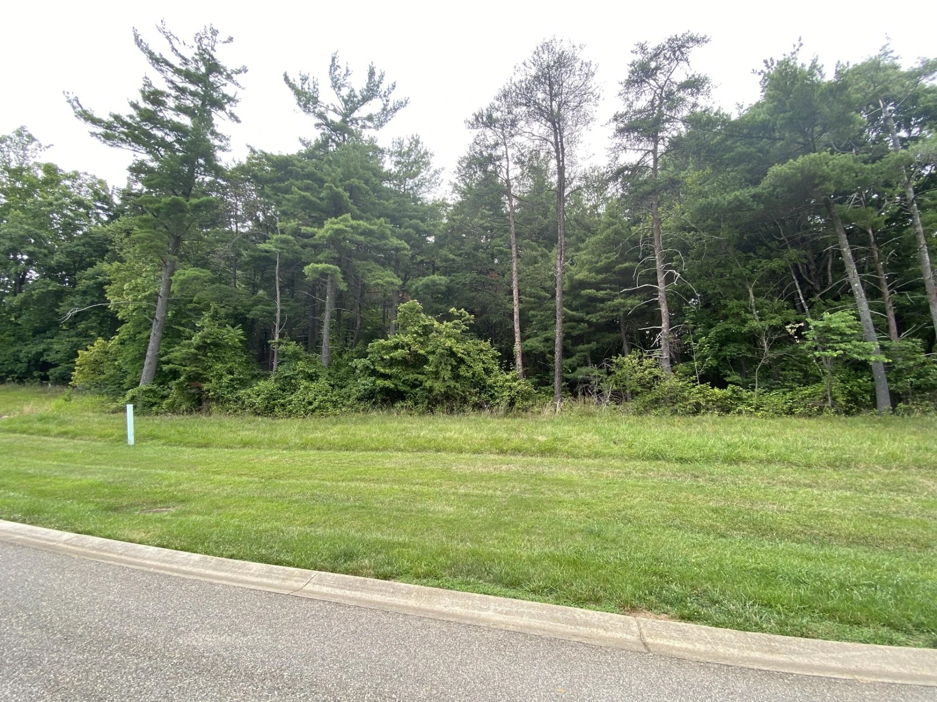 LOT 27 SUMMIT DR