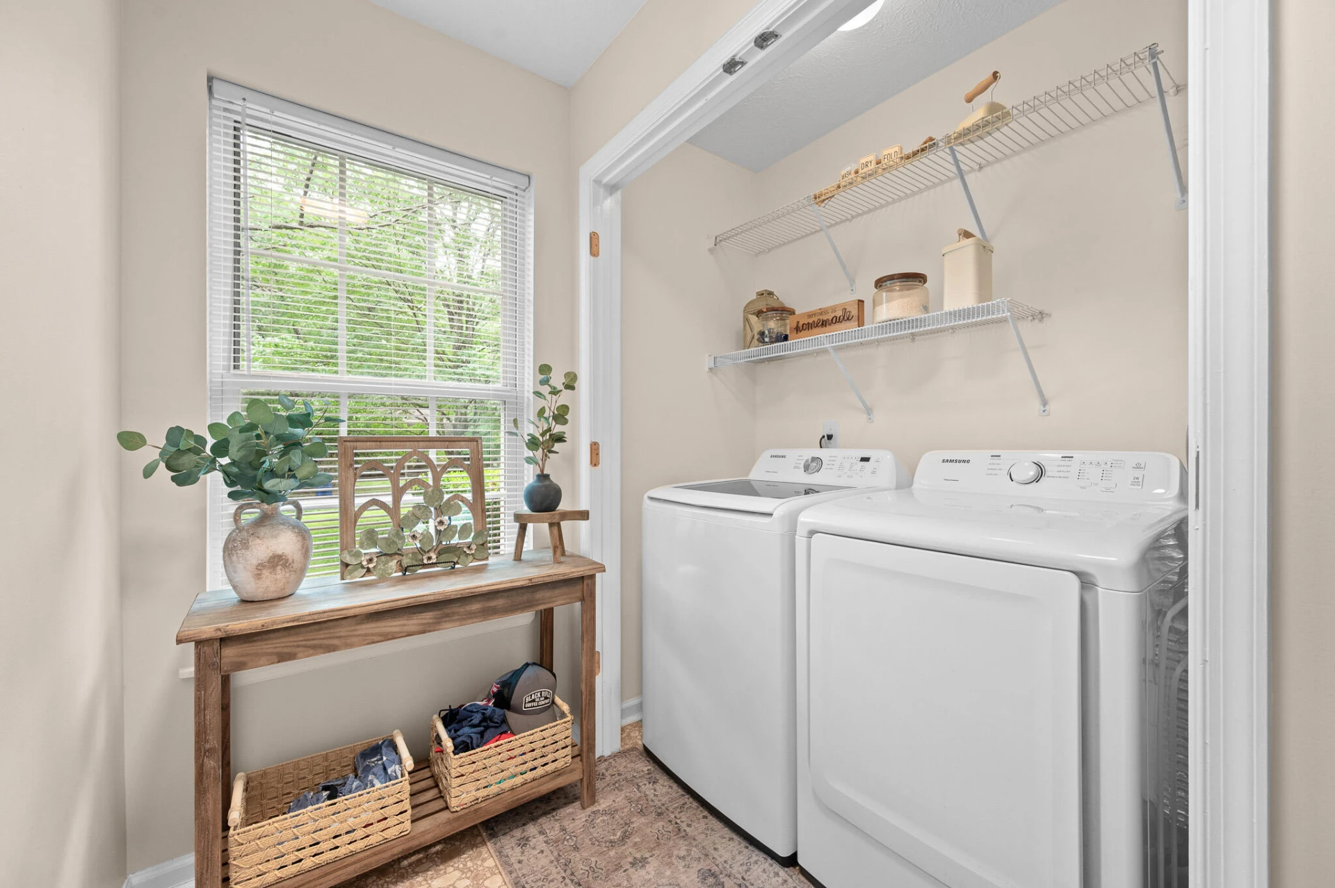 73 Forest AVE - Photo 17