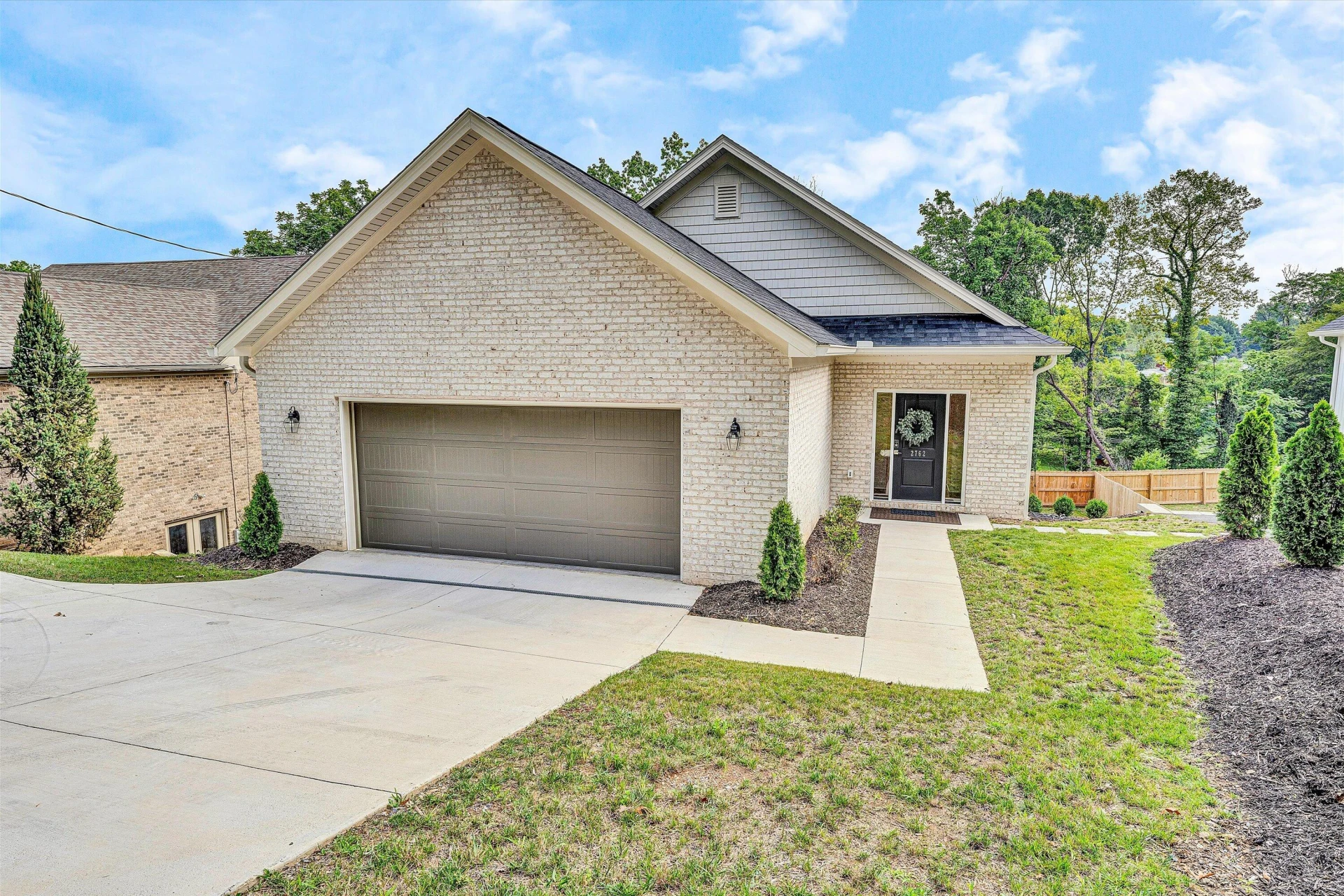 2762 McVitty RD