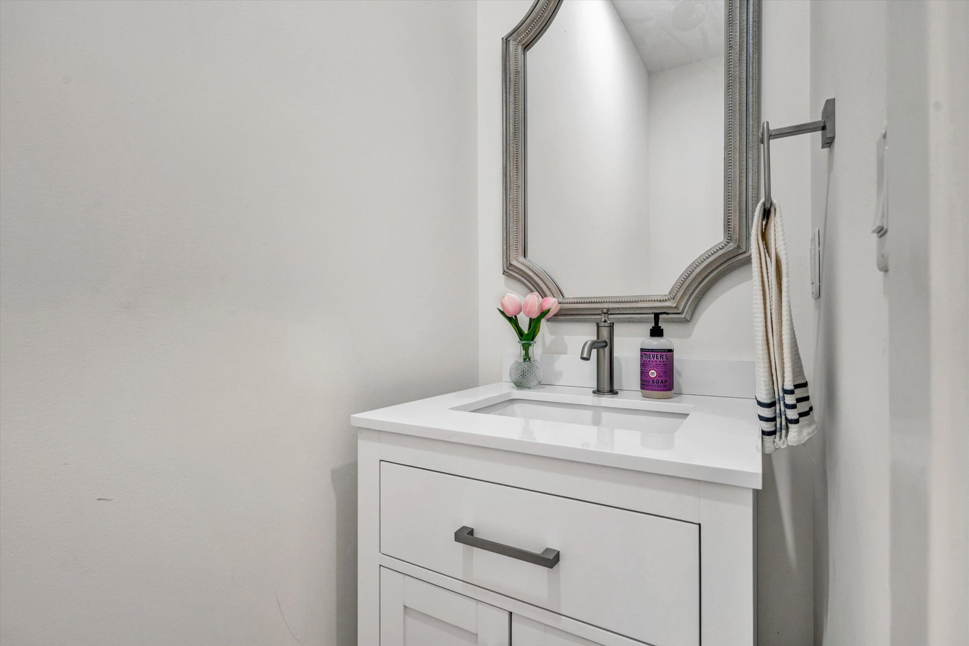 2762 McVitty RD - Photo 5