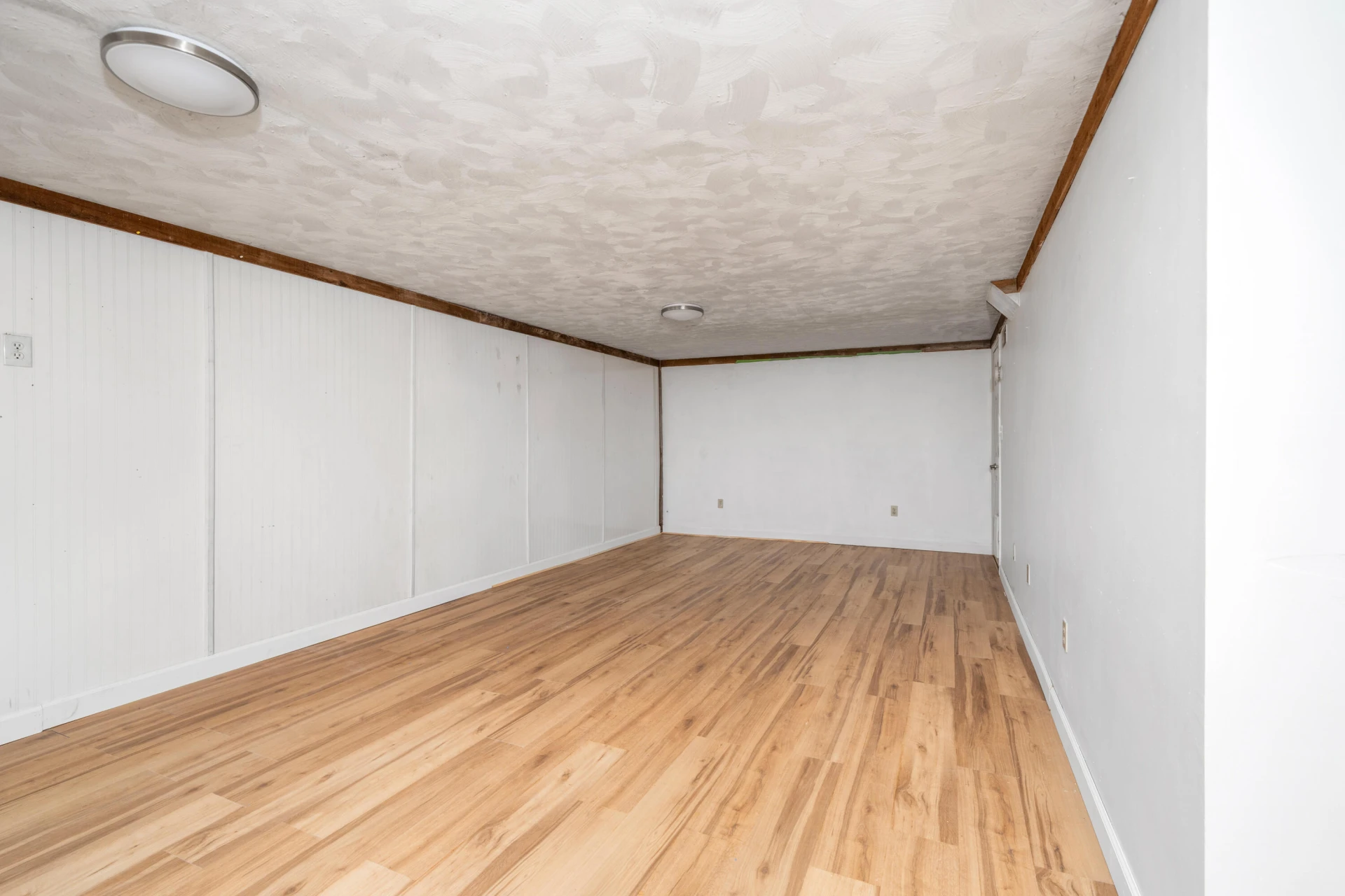 1361 Country Club RD - Photo 13