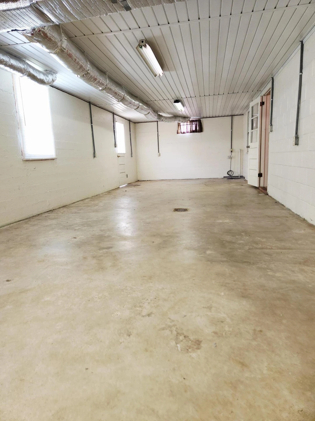 505 Hilltop DR - Photo 11