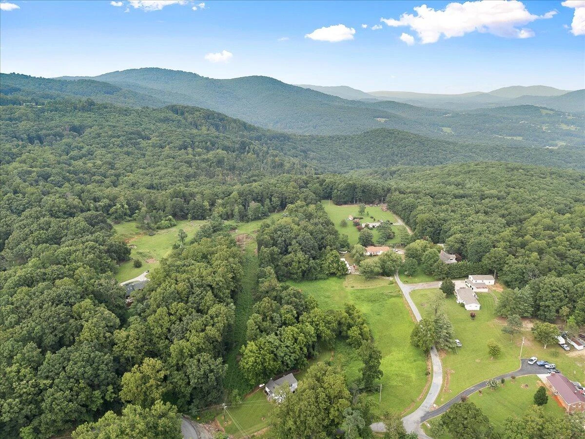 2335 Jeters Chapel RD - Photo 24