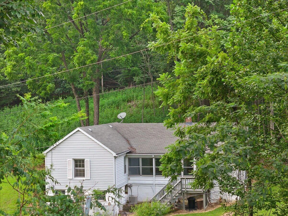 2335 Jeters Chapel RD - Photo 4