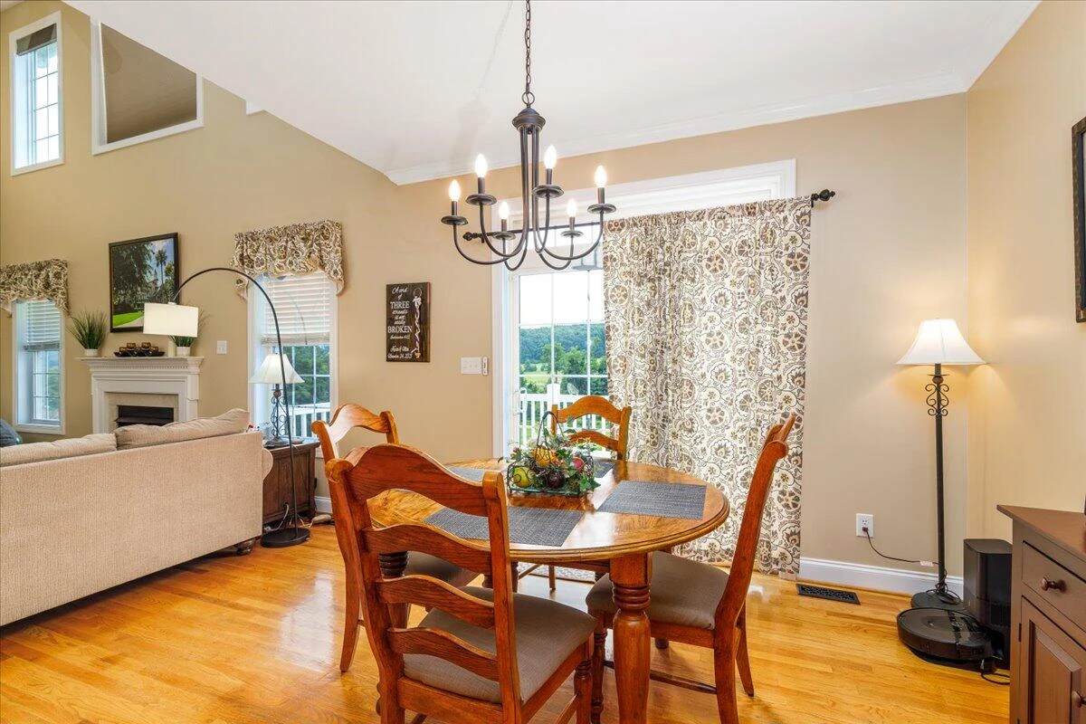 300 Heather LN - Photo 17