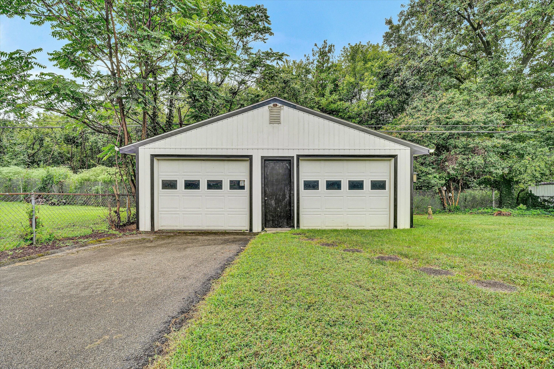 440 Frances DR - Photo 27