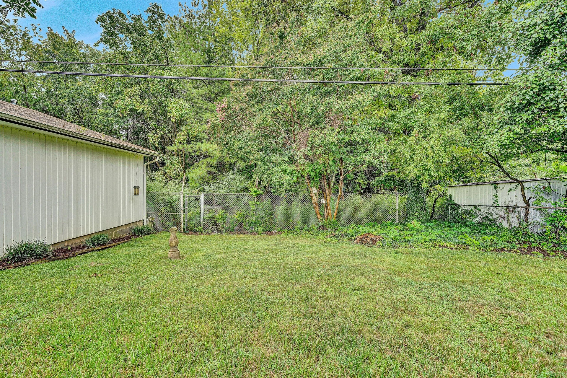 440 Frances DR - Photo 29