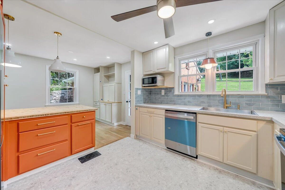 2516 Beverly BLVD - Photo 17